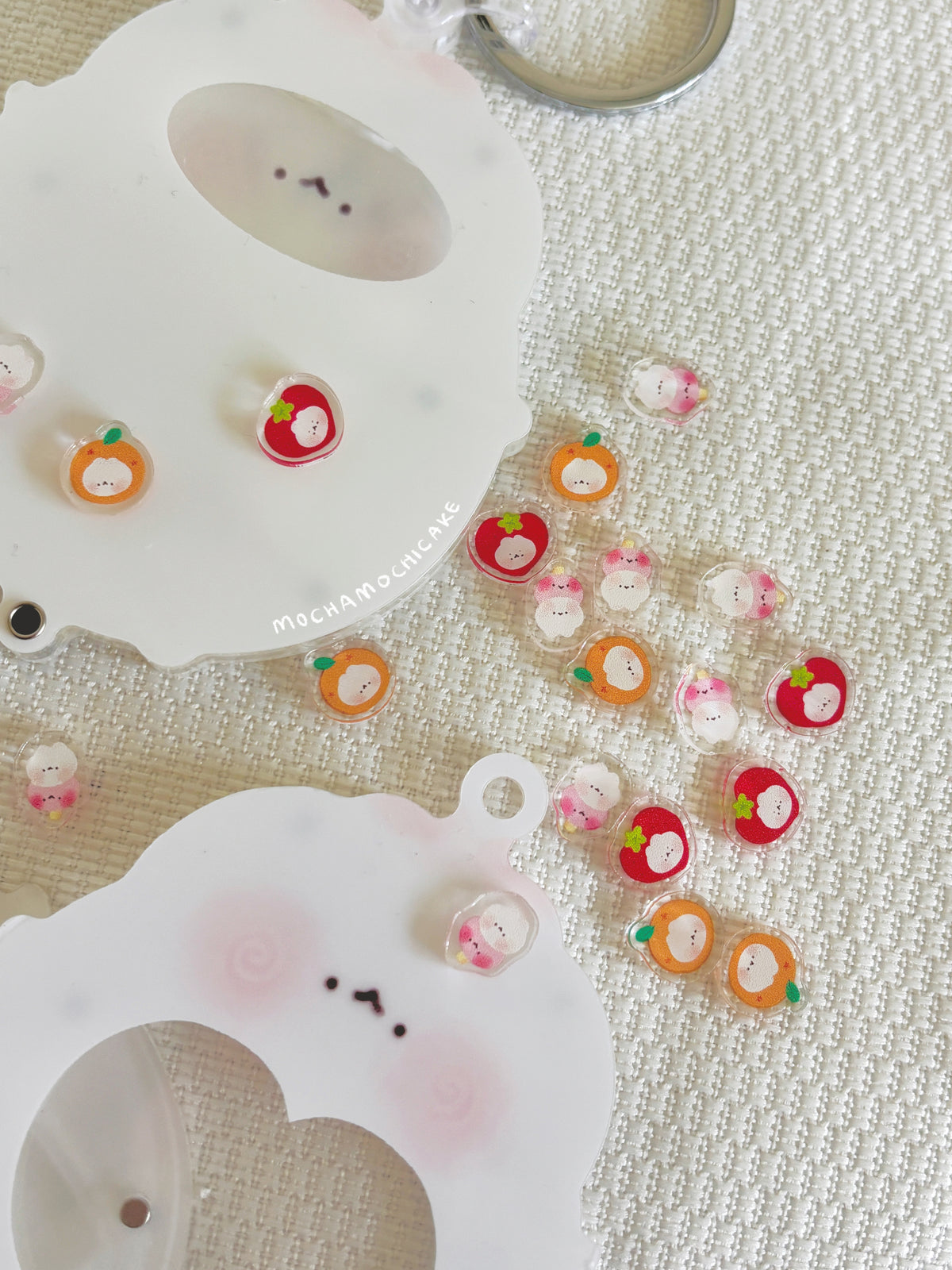 Chonky Kitty Openable Replaceable Shaker Keychain